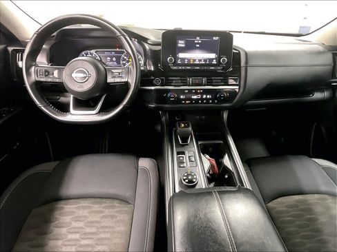 Certified 2024 Nissan Pathfinder SV image 21