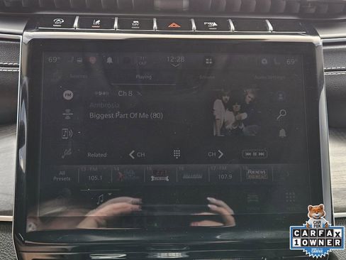 Used 2024 Jeep Grand Cherokee L Limited w/ Luxury Tech Group II image 22