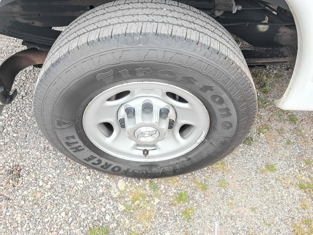 Used 2017 Chevrolet Express 2500 RWD image 29