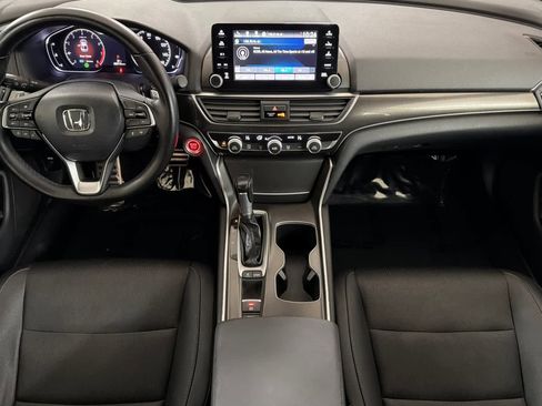 Used 2019 Honda Accord Sport image 3