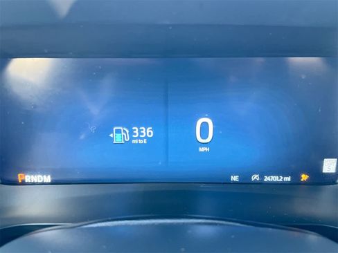 Used 2025 Ford F150 Lariat w/ Equipment Group 502A High image 32