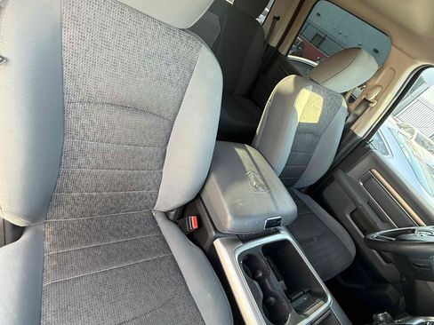 Used 2017 RAM 1500 Big Horn RWD image 19
