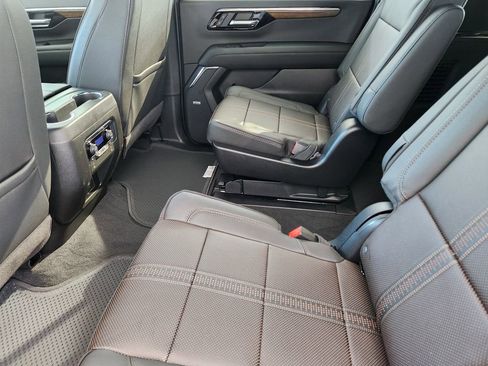 New 2026 Chevrolet Suburban High Country image 20