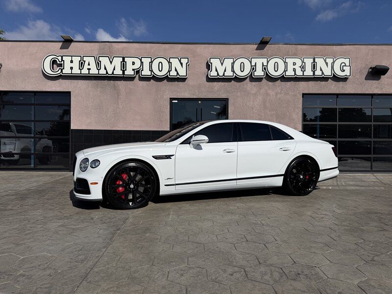 Used 2024 Bentley Flying Spur W12 AWD/4WD image 1