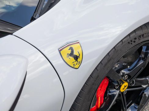 Used 2025 Ferrari SF90 Spider AWD/4WD image 20