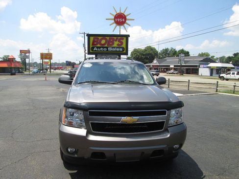 Used 2012 Chevrolet Suburban LT AWD/4WD image 22