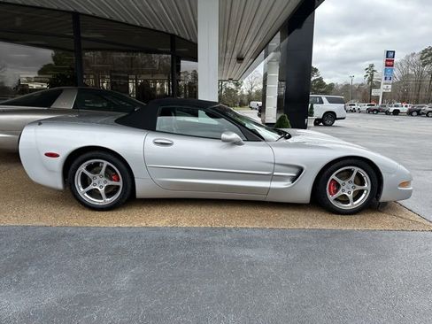 Used 2003 Chevrolet Corvette Convertible w/ Preferred Equipment Group1 image 4