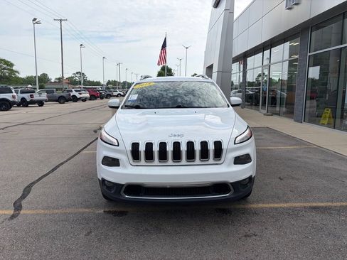 Used 2018 Jeep Cherokee Limited AWD/4WD image 28