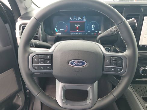 New 2026 Ford F250 Lariat w/ Black Appearance Package AWD/4WD image 15