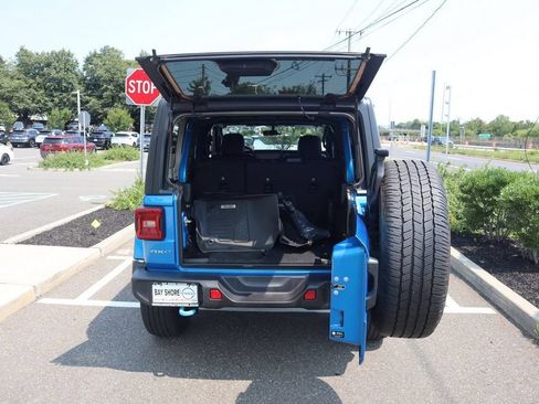 Used 2023 Jeep Wrangler Unlimited Sahara w/ Cold Weather Group AWD/4WD image 29
