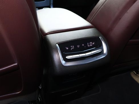 Certified 2024 Cadillac XT6 Premium Luxury image 18