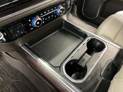 Used 2024 GMC Sierra 2500 SLT w/ SLT Premium Package image 36