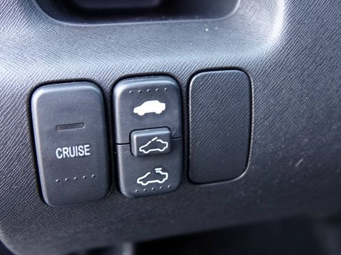 Used 2003 Honda CR-V EX image 78
