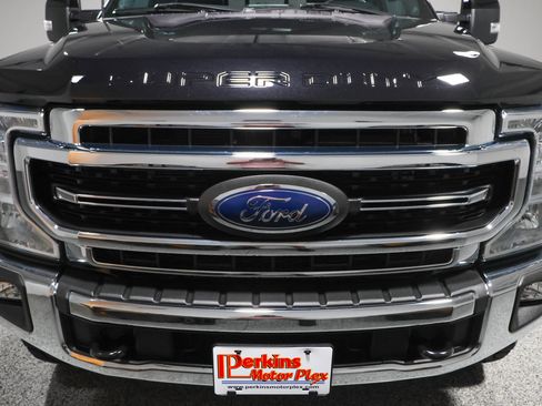 Used 2022 Ford F250 Lariat w/ Tremor Off-Road Package AWD/4WD image 4