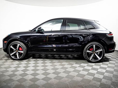 Certified 2023 Porsche Macan S AWD/4WD image 2