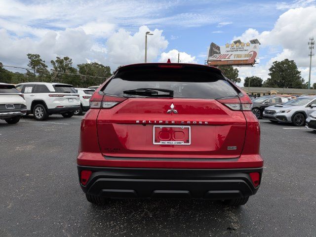 Used 2024 Mitsubishi Eclipse Cross LE AWD/4WD image 4