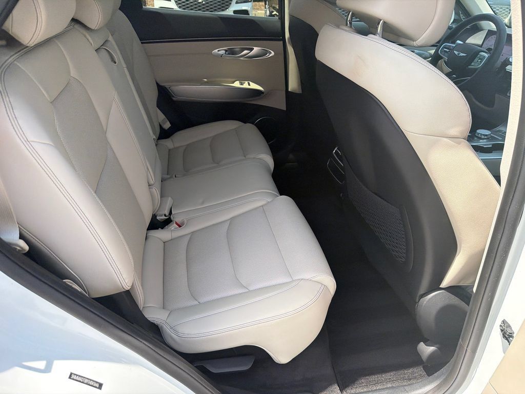 Used 2026 Genesis GV70 2.5T Select AWD/4WD image 18