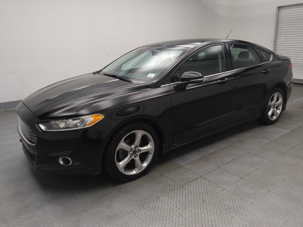 Used 2016 Ford Fusion SE AWD/4WD image 2