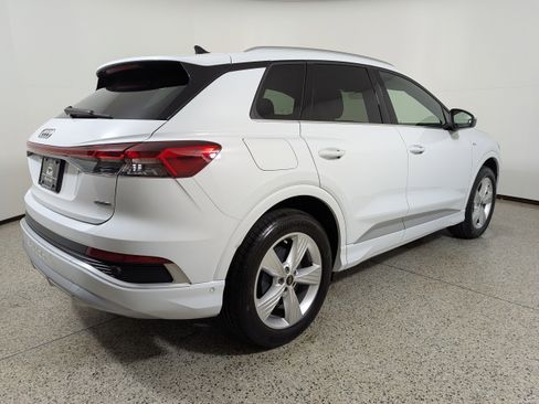 Certified 2023 Audi Q4 e-tron Prestige image 7