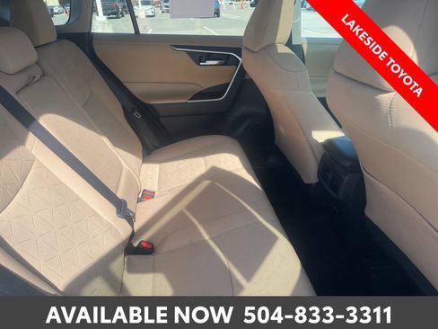 Certified 2020 Toyota RAV4 XLE w/ Convenience Package FWD image 20