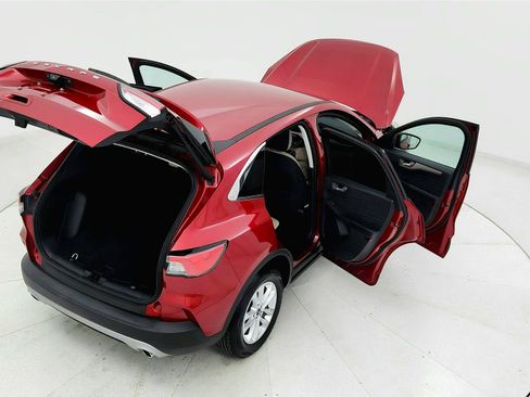 Used 2021 Ford Escape SE w/ Convenience Package FWD image 23