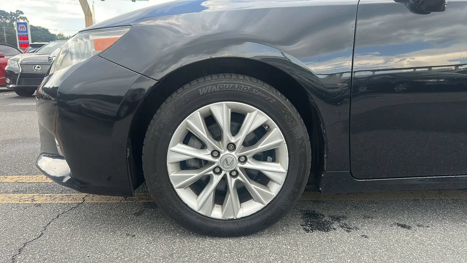 Used 2013 Lexus ES 300h w/ Luxury Pkg FWD image 34