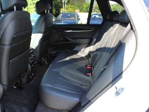 Used 2015 BMW X5 xDrive35d image 18