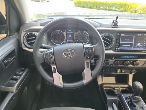 Certified 2023 Toyota Tacoma SR5 w/ Technology Package AWD/4WD image 16