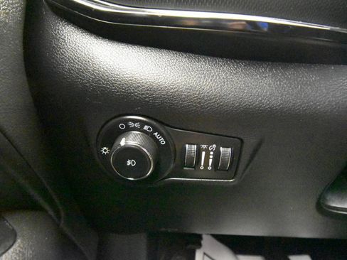 Used 2024 Jeep Compass Trailhawk AWD/4WD image 31