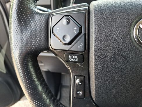 Used 2023 Toyota 4Runner TRD Off-Road Premium w/ Moonroof Package AWD/4WD image 21