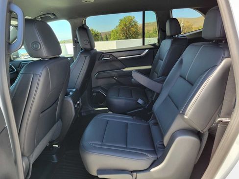 Used 2026 GMC Acadia Elevation w/ Black Edition FWD image 18