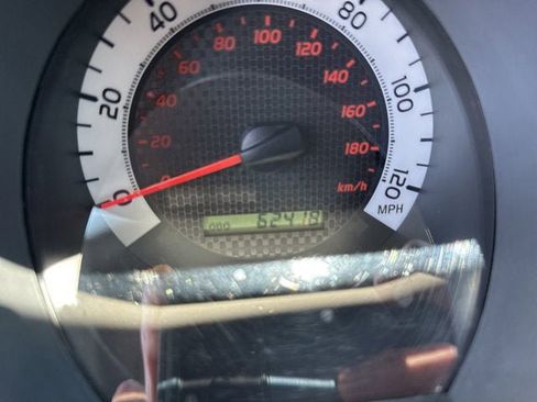 Used 2015 Toyota Tacoma 2WD Access Cab image 14