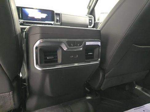 Certified 2022 Chevrolet Silverado 1500 LTZ image 23