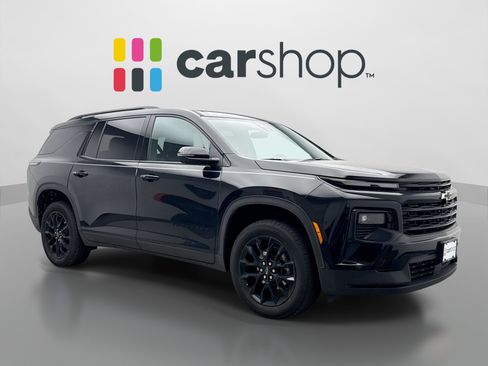 Used 2025 Chevrolet Traverse LT w/ Midnight/Sport Edition FWD image 7