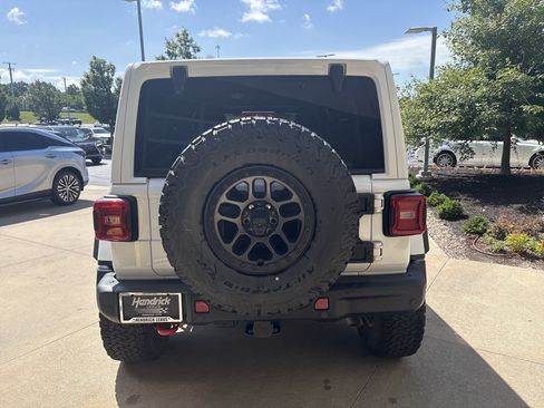 Used 2022 Jeep Wrangler Unlimited Rubicon w/ Xtreme Recon 35" Tire Package AWD/4WD image 26