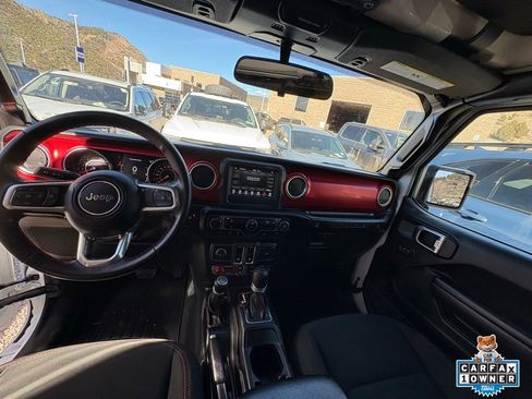 Used 2021 Jeep Wrangler Rubicon image 4