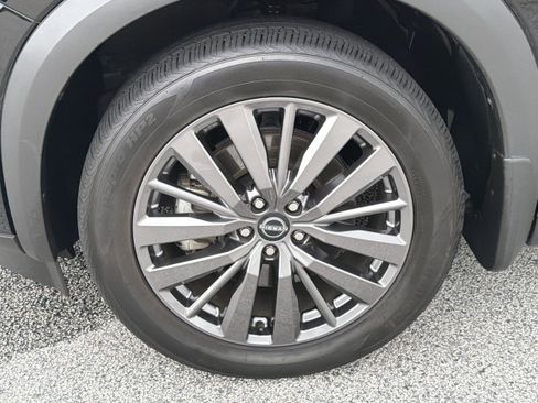 Used 2024 Nissan Pathfinder SL w/ SL Premium Package FWD image 36