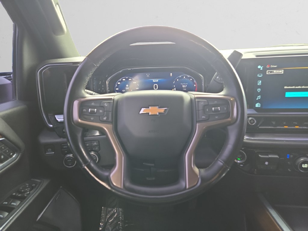 Used 2024 Chevrolet Silverado 2500 High Country w/ High Country Premium Package AWD/4WD image 14