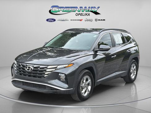 Used 2022 Hyundai Tucson SEL FWD image 3