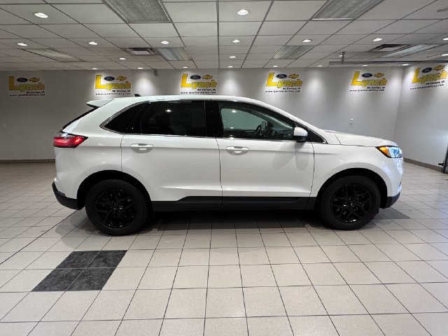 Certified 2024 Ford Edge SEL w/ Convenience Package AWD/4WD image 3