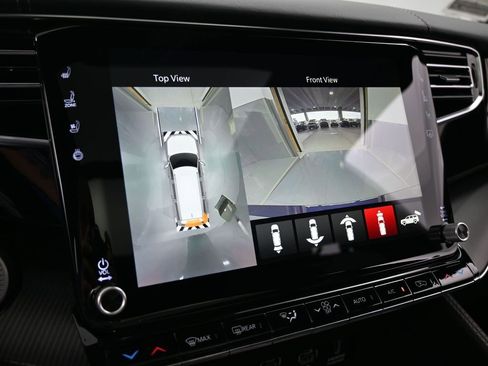 Used 2024 Jeep Grand Wagoneer L Series II w/ Quick Order Packagew 28T image 17