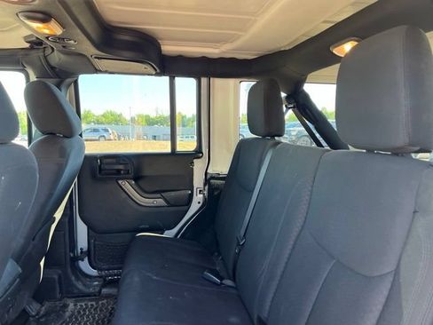 Used 2016 Jeep Wrangler Unlimited Sport w/ Quick Order Package 24S AWD/4WD image 23