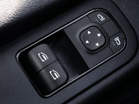 Used 2020 Mercedes-Benz Sprinter 3500 w/ Driver Convenience Package image 15