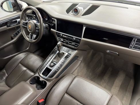 Used 2020 Porsche Macan w/ Premium Package Plus image 26