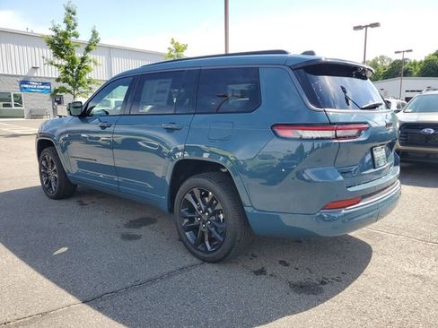 New 2026 Jeep Grand Cherokee L Limited AWD/4WD image 4