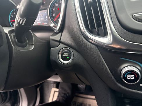 Used 2024 Chevrolet Equinox LT w/ LPO, Floor Liner Package image 28