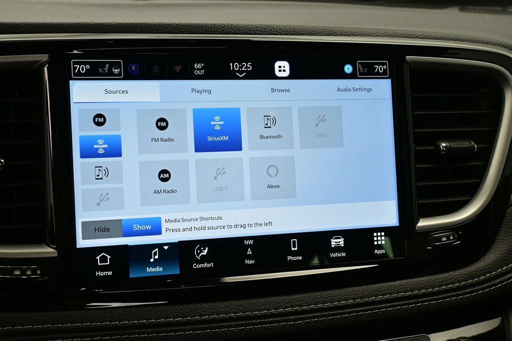New 2027 Chrysler Pacifica Select w/ Family Tech Group AWD/4WD image 20