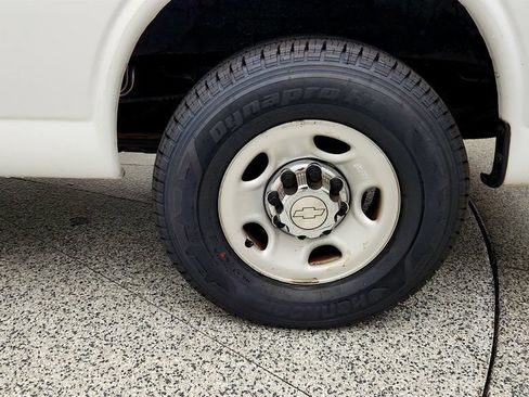 Used 2019 Chevrolet Express 3500 LT w/ LT Preferred Equipment Group RWD image 9
