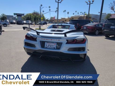 Used 2023 Chevrolet Corvette Z06 w/ Z07 Performance Package image 4