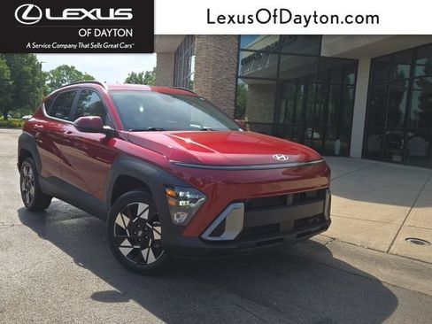 Used 2025 Hyundai Kona SEL AWD/4WD image 1